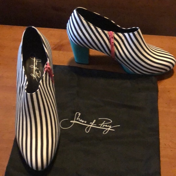 One of a kind Shoes of prey (self designed shoes) - Picture 4 of 4